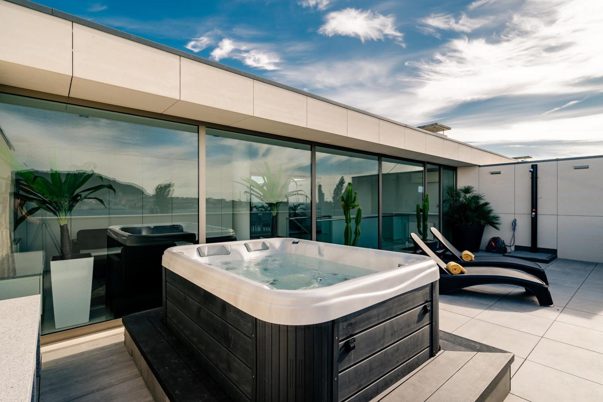 River Town View - Luxury Apartment With Jacuzzi On Terrace Viana do Castelo Luaran gambar