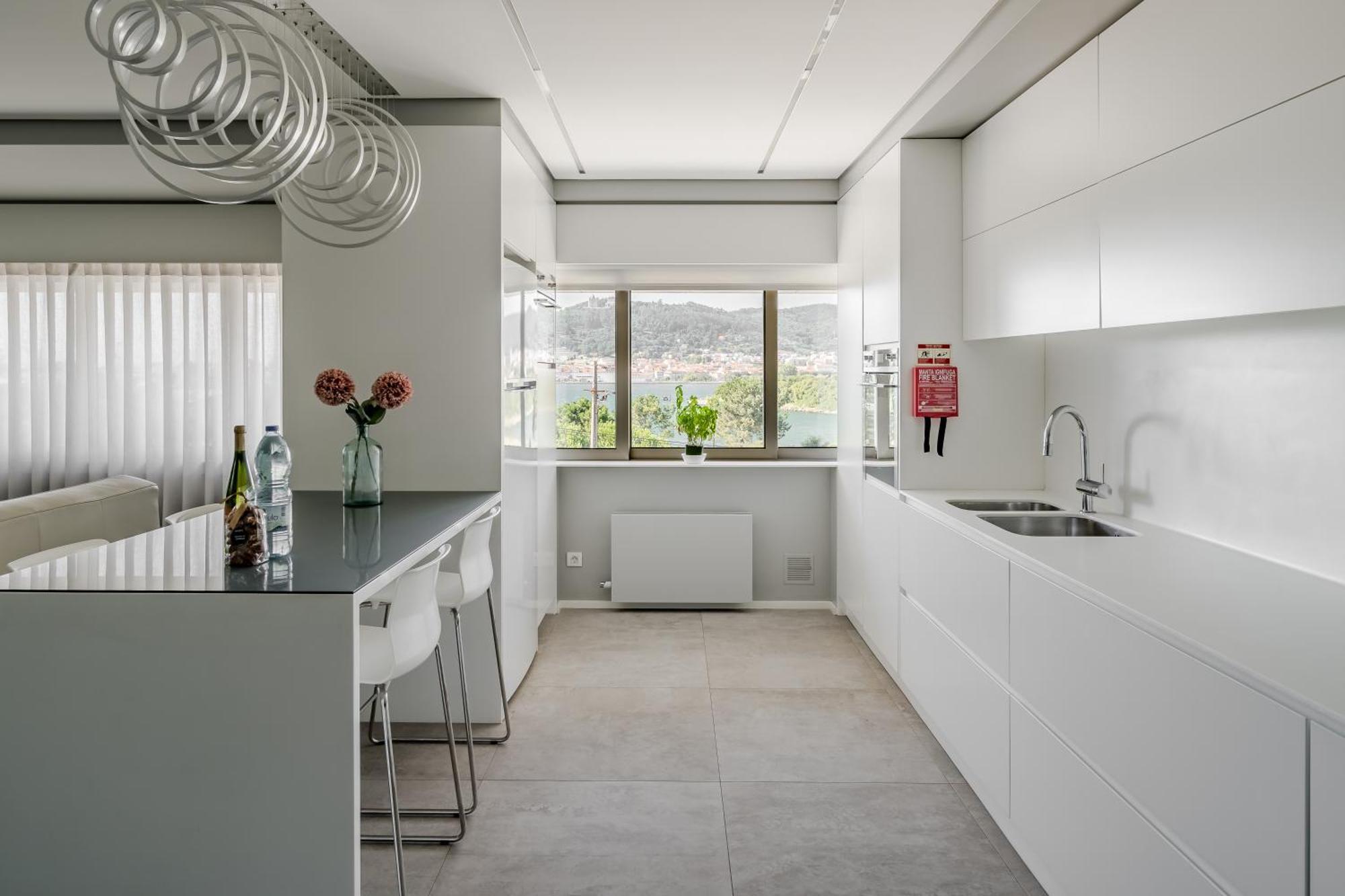 River Town View - Luxury Apartment With Jacuzzi On Terrace Viana do Castelo Luaran gambar