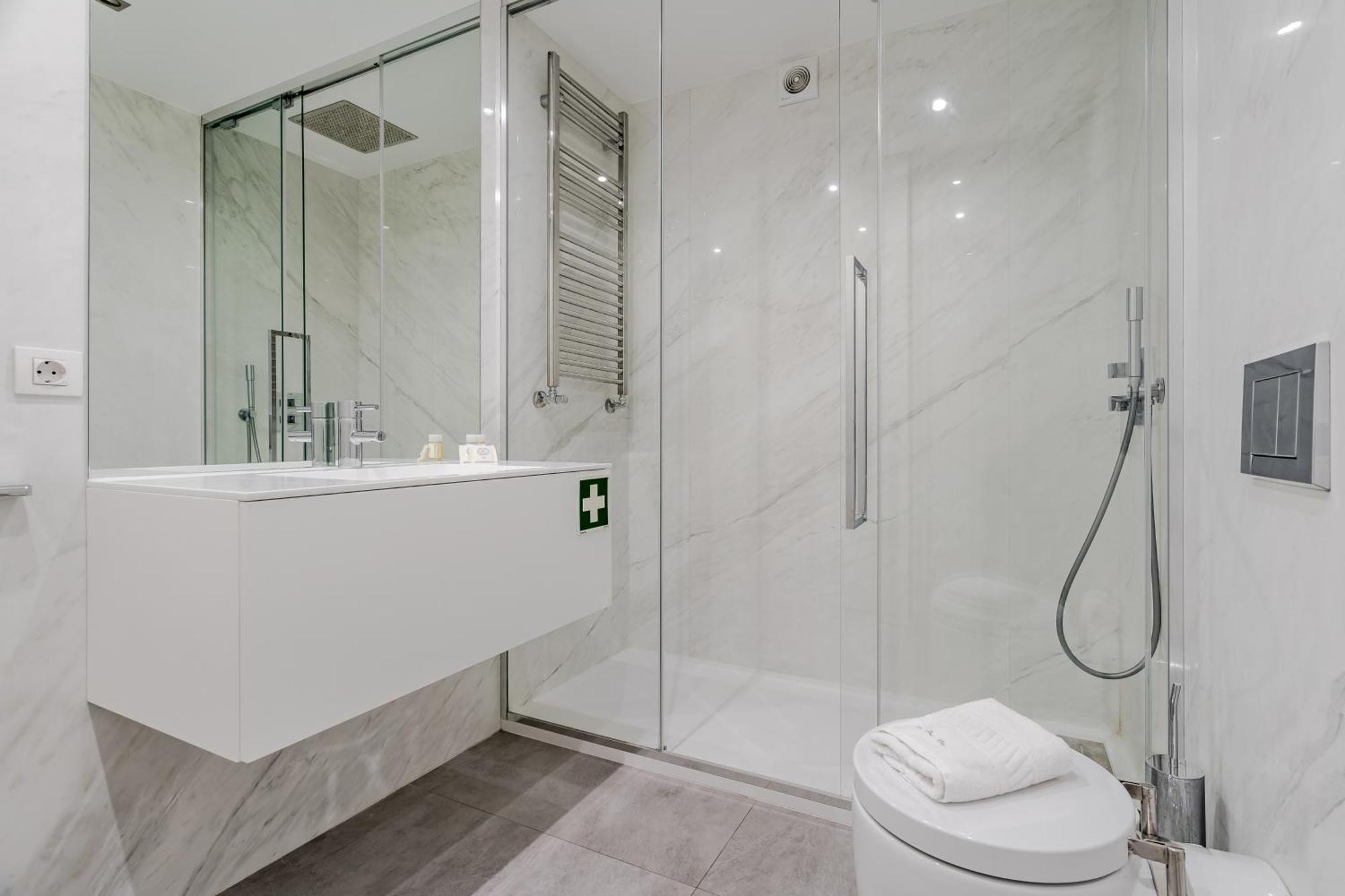 River Town View - Luxury Apartment With Jacuzzi On Terrace Viana do Castelo Luaran gambar